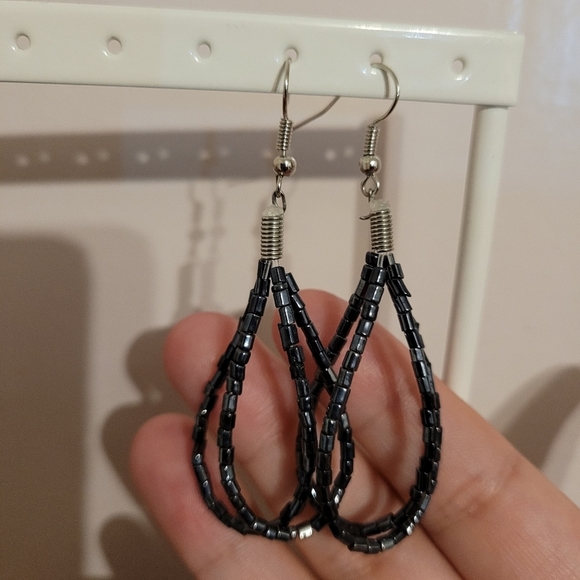 Earrings - Picture 2 of 3